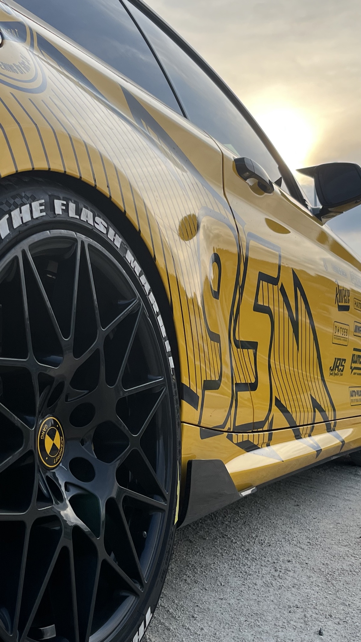 BMW M2 dorée — jante