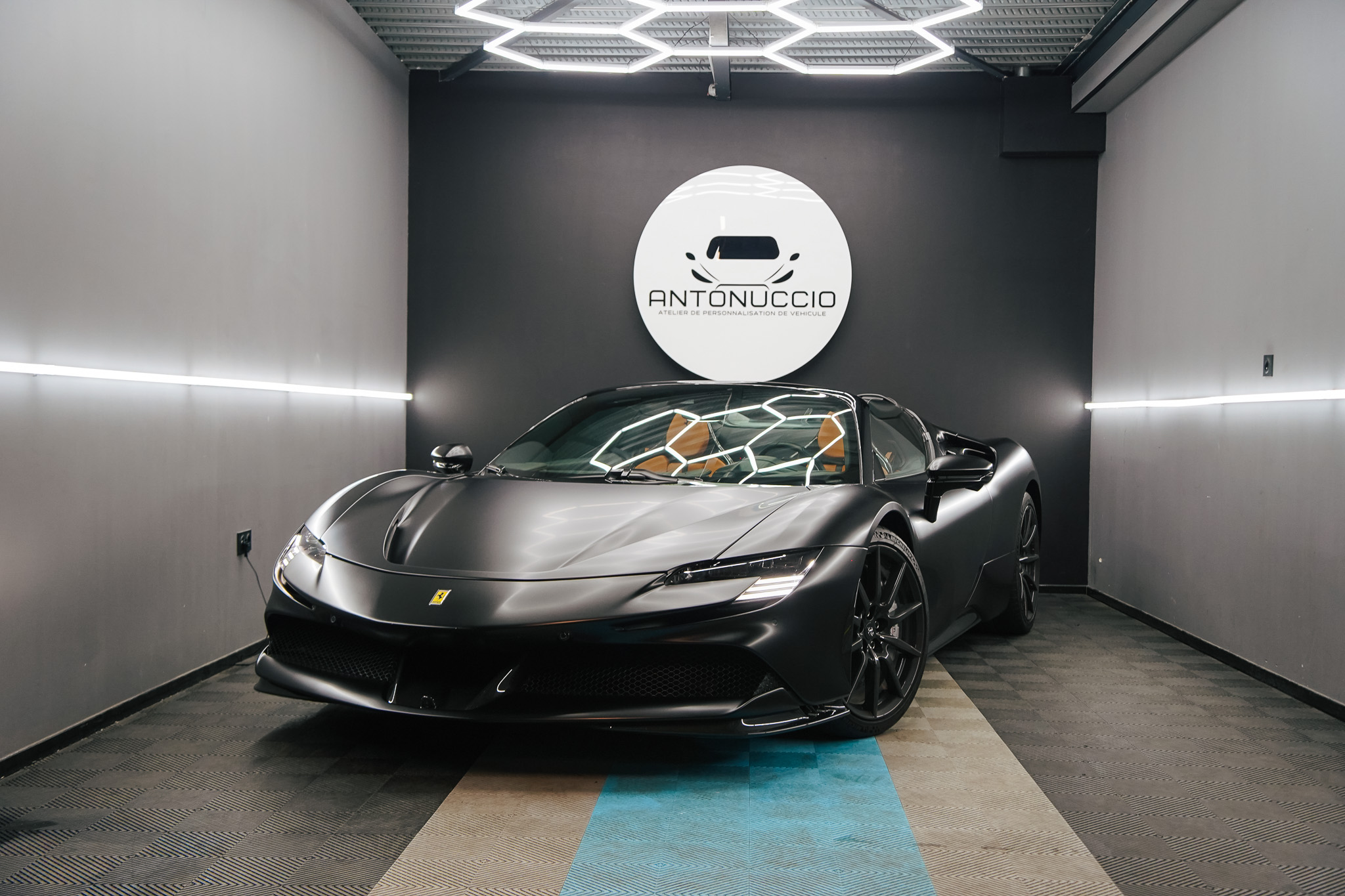 Ferrari SF90 — face